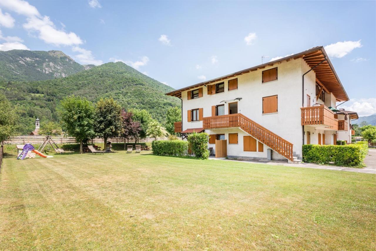 Apartamento Casa Lucia Pieve Di Ledro Exterior foto